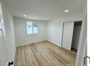 922 E Lanzit Ave, Los Angeles, CA 90059