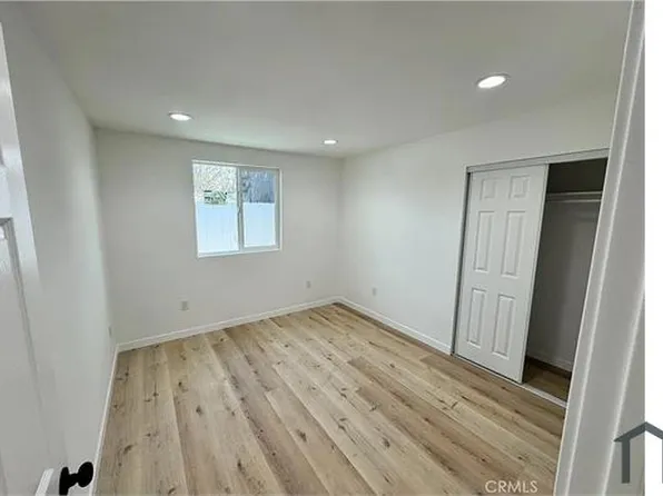 922 E Lanzit Ave, Los Angeles, CA 90059