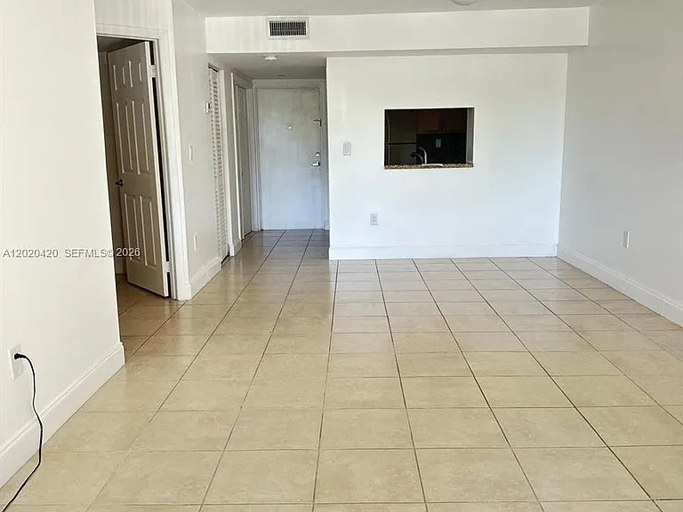 8275 SW 152nd Ave #D-302 — Photo 1