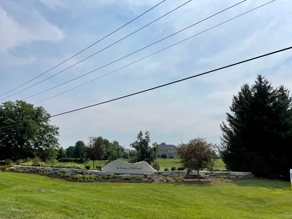 9000 Wilcox Ct #36, Newark, IL 60541