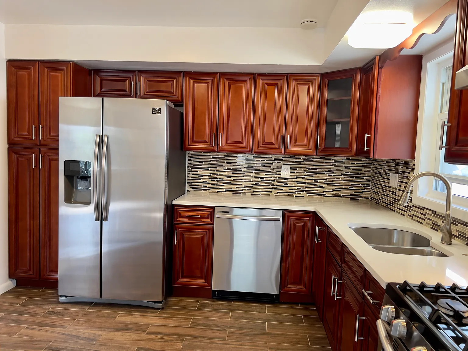 3 bed, 1400 sqft, $3,400 — Photo 3