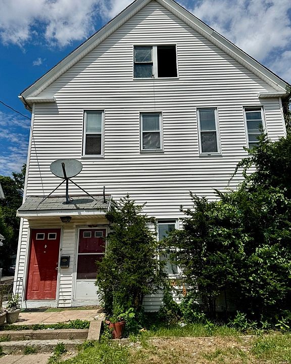 1st image of 3-3 Willow St #5