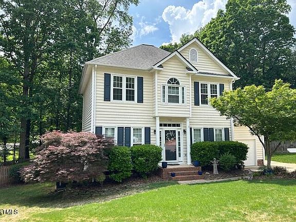 2nd image of 3100 Benton Cir