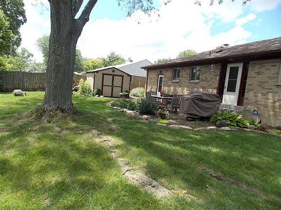 2nd image of 3858 Maryknoll Dr