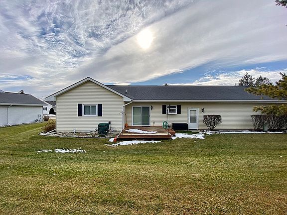 3rd image of 3342 Pine Villa Ct