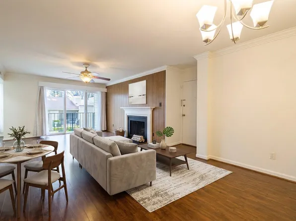 136 Duvall Ln APT 302, Gaithersburg, MD 20877