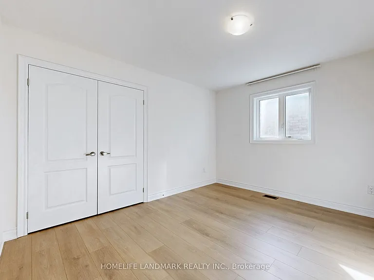 273 William Forster Rd — Photo 39