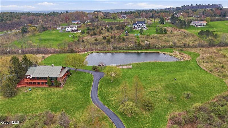 5th image of 425 Bullock Road