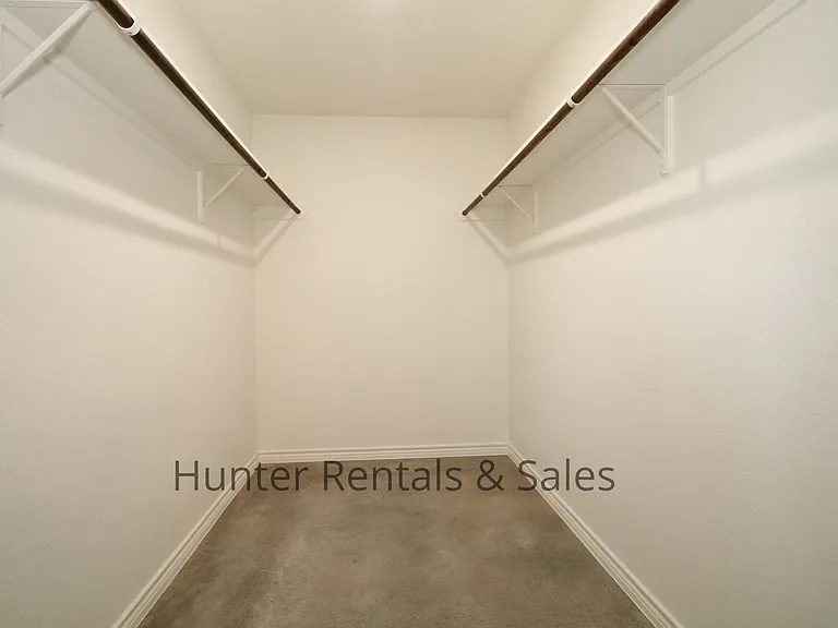 6109B Amelia Earhart Blvd — Photo 15