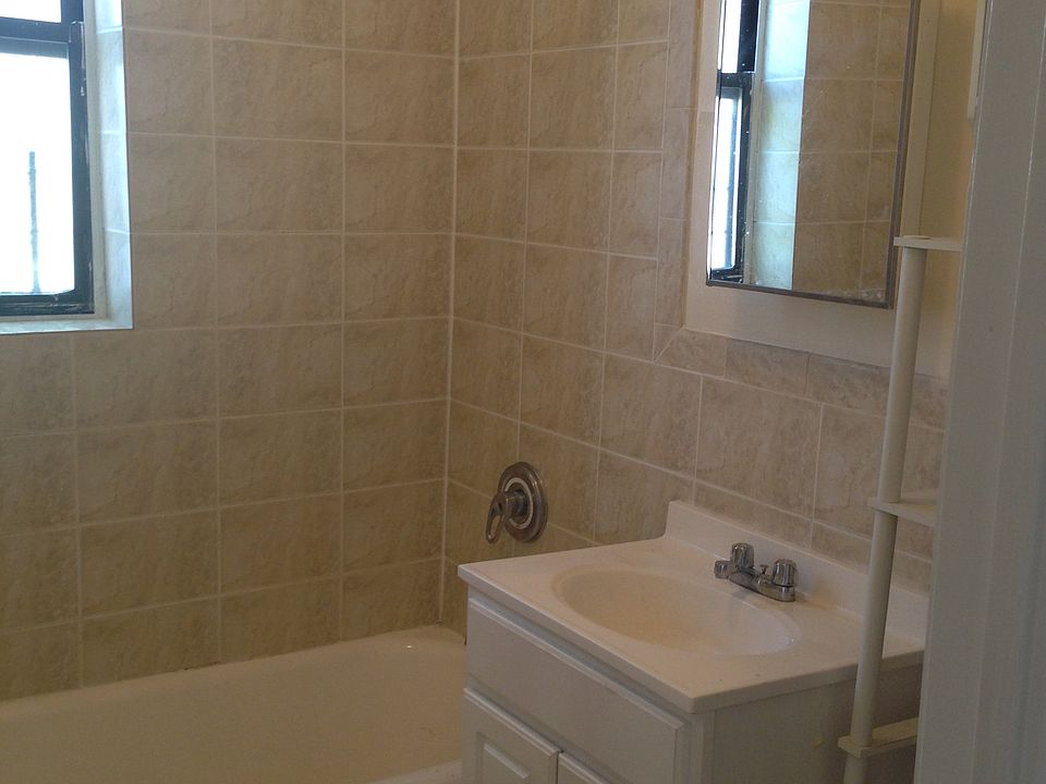 2nd image of 83 E 94th St APT D3