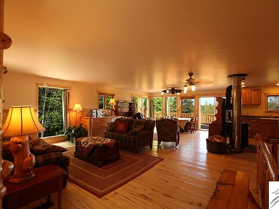 5th image of 1745 Johnson Creek Dr