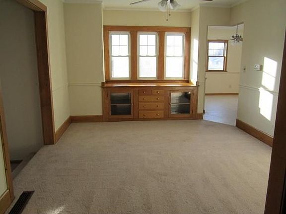 3rd image of 2233 Grantwood Dr