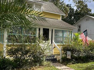 834 Alexander St, Mount Dora, FL 32757
