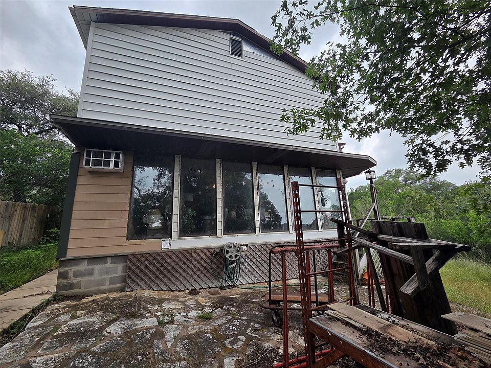 1st image of 25408 Cove Dr