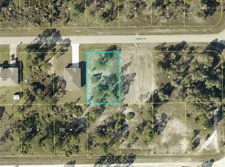 944 Panda Dr, Lehigh Acres, FL 33974