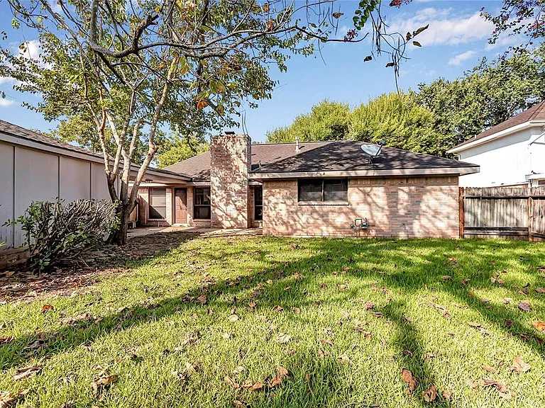 2710 Green Fields Dr — Photo 30