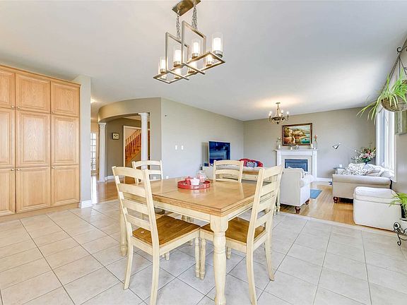 3rd image of 2449 Taylorwood Dr