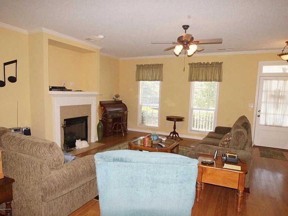 4th image of 4472 Stone Cross Dr