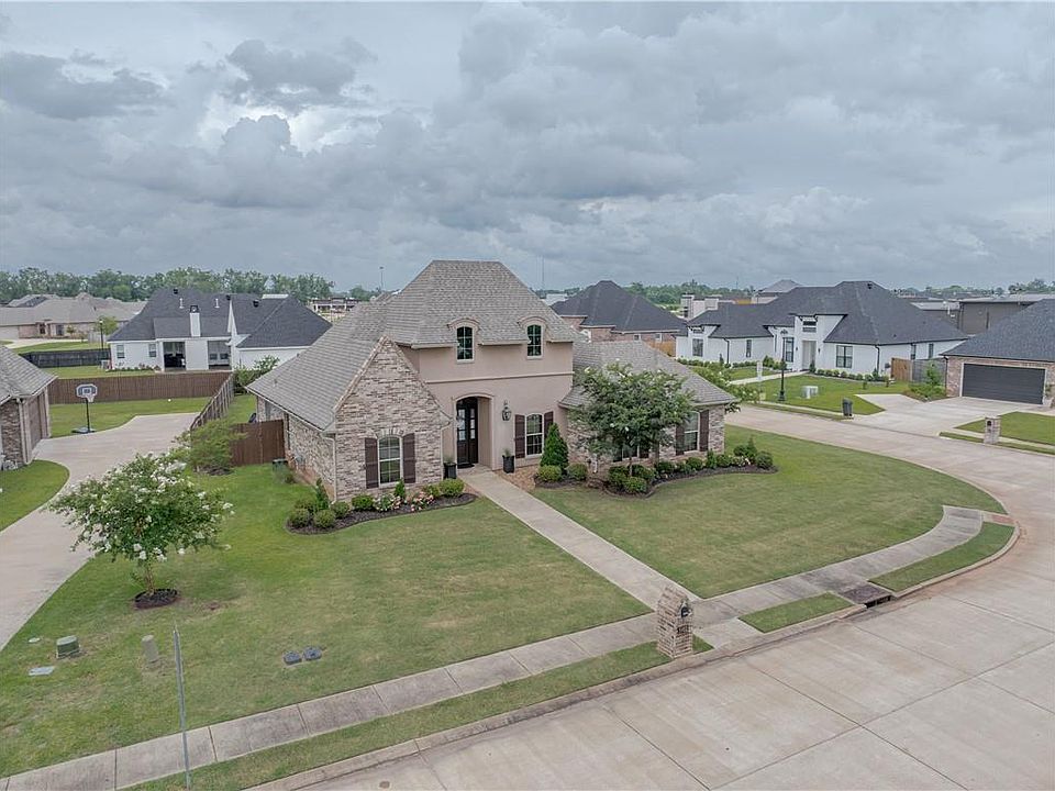 1st image of 5902 Settlers Dr