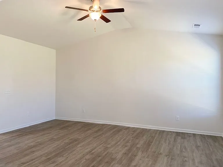 712 Spring Cress Dr — Photo 10