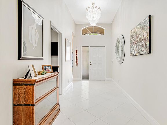 2nd image of 9784 Lemonwood Drive