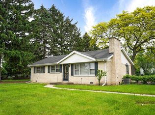 8201 Hillcrest Dr, Orland Park, IL