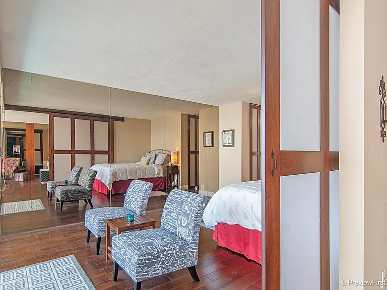 3916 Riviera Dr #403 — Photo 11