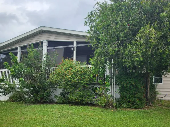 4198 Scotland Rd, Kissimmee, FL 34746