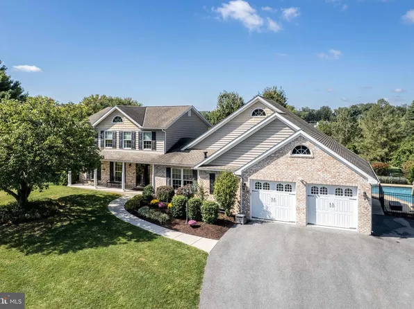 3297 Saint Georges Ct, Hampstead, MD 21074