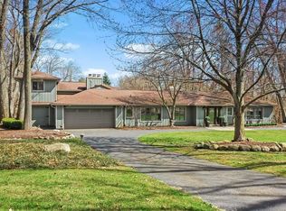 30656 Woodside Dr, Franklin, MI 48025