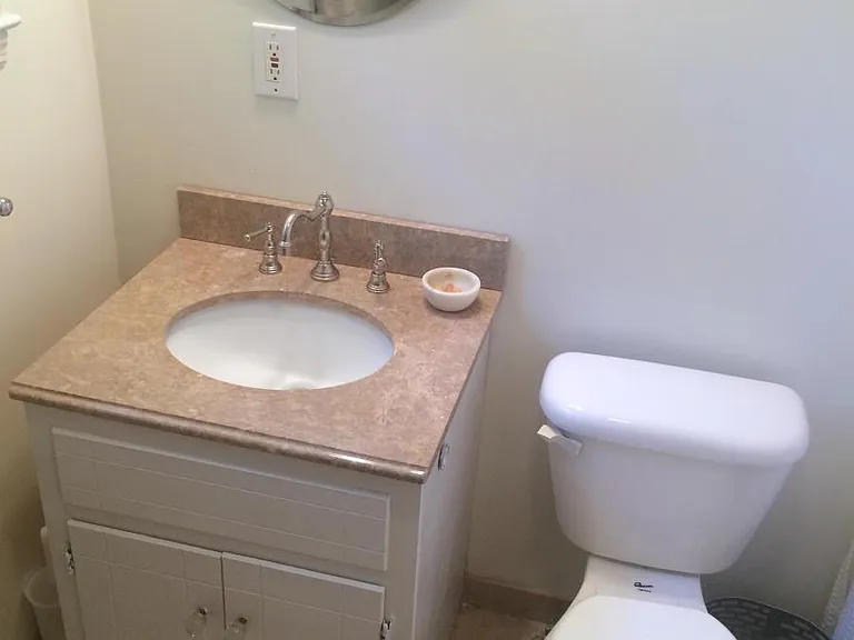 6404 Highway 100 #B — Photo 8