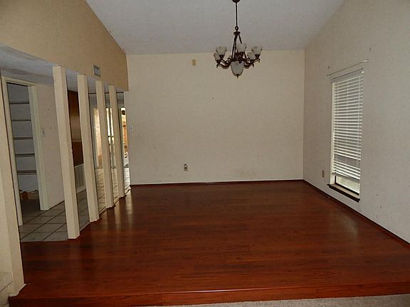 2nd image of 14602 Lourdes Dr