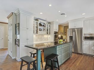 1 Highview Dr, High Bridge, NJ 08829