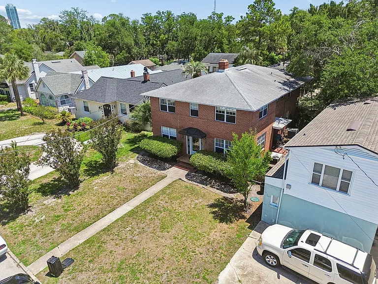 1731 Flagler Ave — Photo 28