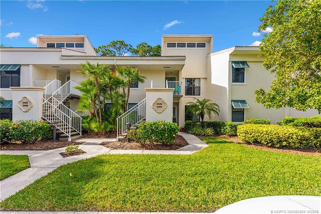 2 bed, 2.0 bath, 1618 sqft, $8,000 — Photo 3