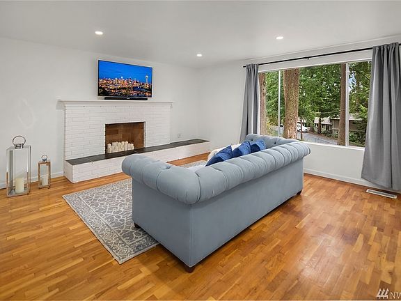 3rd image of 1115 Wildwood Blvd SW