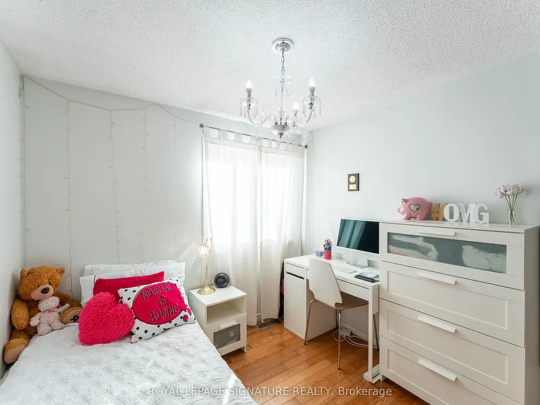 25 Hun Cres — Photo 33