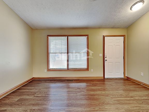 5th image of 437 Georgia Dr