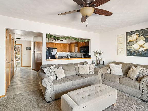 5th image of 200 Quiet Creek Dr