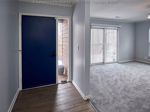 3rd image of 302 Antler Dr