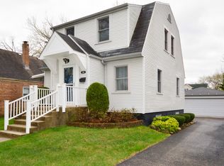 386 S Wolf Rd, Des Plaines, IL 60016