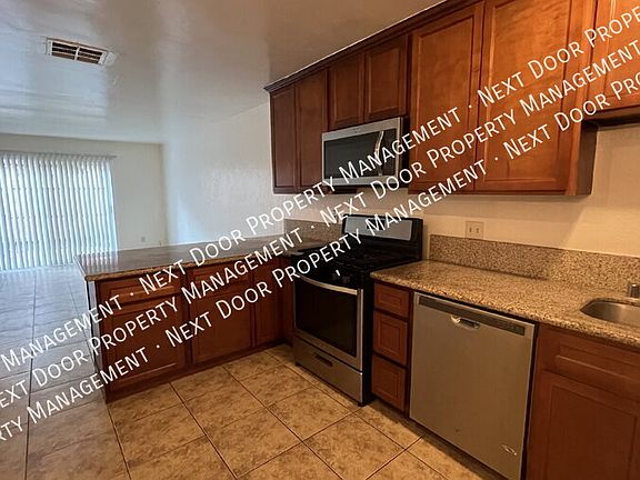 4th image of 1104 Evelyn Ln APT C