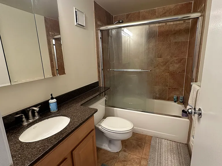 108 Peterborough St #7E — Photo 5