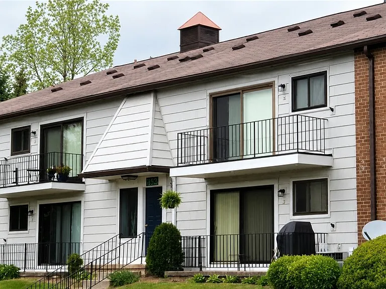 12-6 High Gate Trl — Photo 1