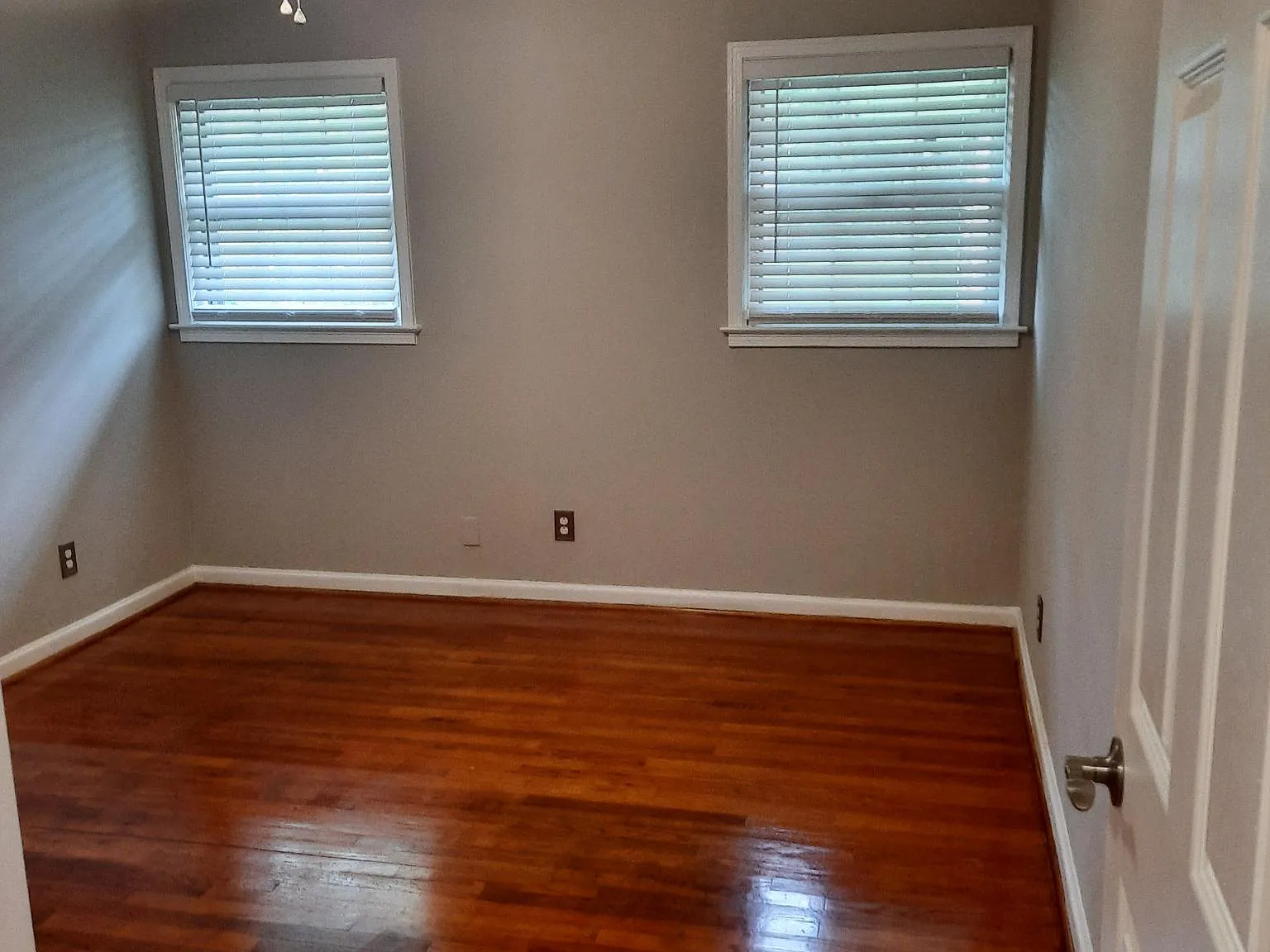 1357 Marco Rd — Photo 2