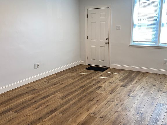4th image of 1232 Edgehill Rd