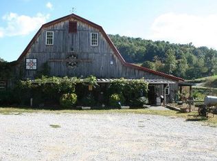 1481 Bullen Valley Rd, Thorn Hill, TN 37881