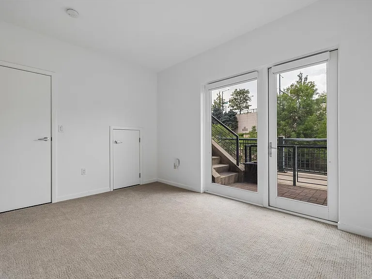 Lower level bonus room