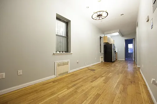 180 Jefferson St Photo 1