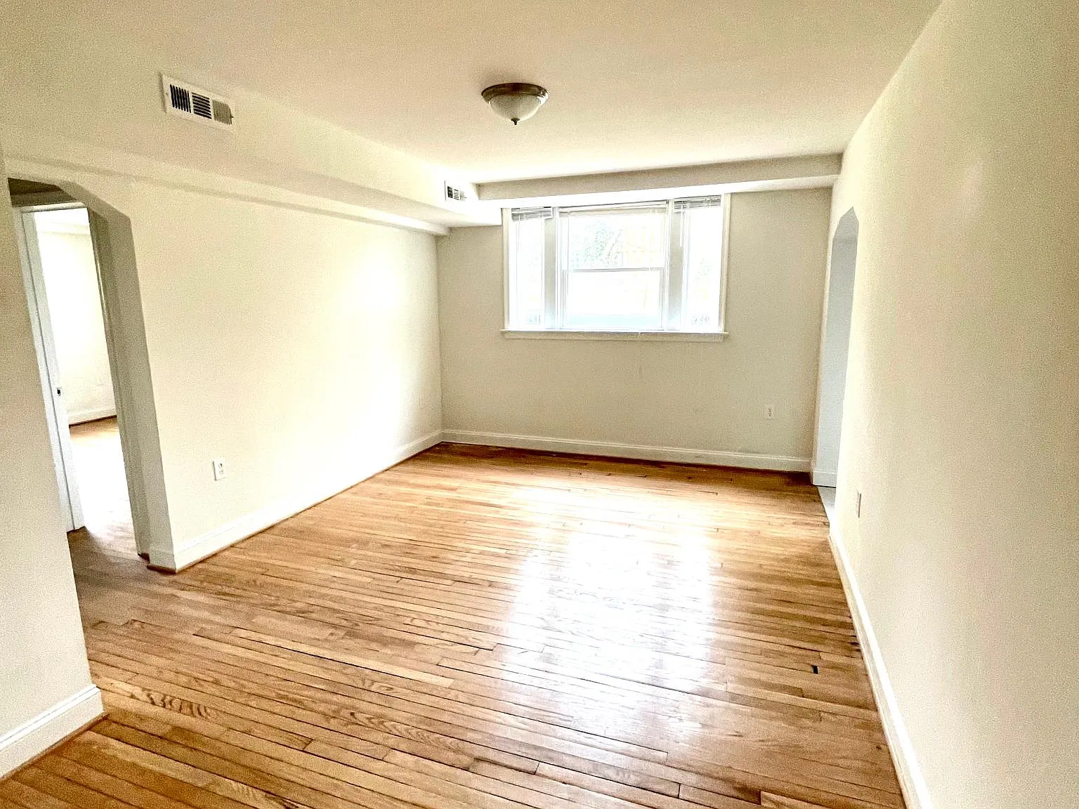 6024 8th St NW — Photo 3